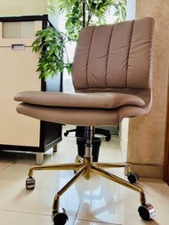 (SOLD) 北歐 真皮 書桌座椅 可升降 辦公室 電腦座椅