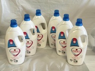 น้ำยาซักผ้าessence สำหรับซักเครื่องขนาด1800ml ใช้ได้ทั้งเครื่องฝาหน้าและฝาบน กลิ่นหอม ถนอมผ้า พัฒนา