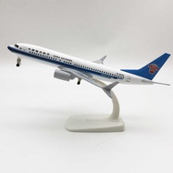 20CM Airplane Model Landing Rack Detachable with Wheels South Airlines 737MAX Type