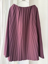 Uniqlo 酒紅色百褶長裙