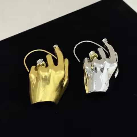 1PC Novelty Design Metal Hand Earcuff Dangle Earrings for Women Jewelry Fashion Show Statement Earri
