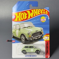 Diecasthaus- Hot Wheels Austin Mini Cooper S | '67 Austin Mini Van