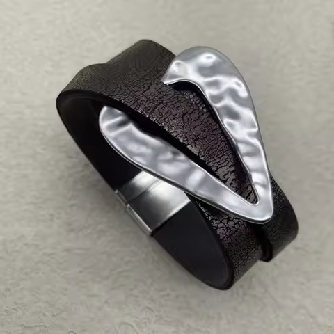 Fashion Love Leather Bange Hip Hop Punk Alloy Magnet Buckle Women's Bracelets Business Party Jewelry