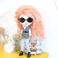 Neo Blythe、Pullip、Licca 娃娃的娃娃衣服。