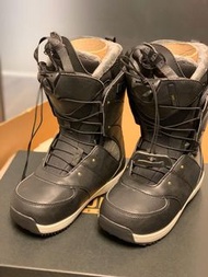 100% 全新Salomon snowboard boots 滑雪鞋 22cm
