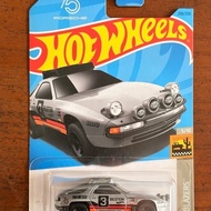 Hot Wheels-Porsche 928S Safari