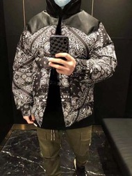 全新 BAPE BLACK X ROCKY MOUNTAIN  雙面穿腰果花牛皮靠背接羽絨服