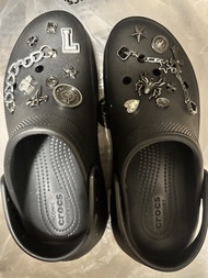 Crocs 泡芙洞洞鞋 附送多款銀色飾物