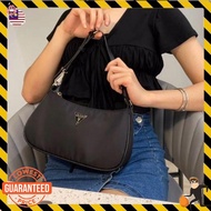 IB9 Guess Black Handbag Women Shoulder Bag Handcarry Bag Beg Tangan Wanita Berjenama