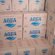 Aqua air mineral 600 ml 1 dus 24 botol .