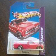 HOTWHEELS 67 CHEVY C10