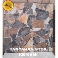 Keramik Lantai Teras Garasi Dinding Motif Batu Alam Timbul 40x40