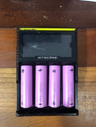 Nitecore Digi Charger D4 四槽多功能智能充電器18650 18650 charger 充電 差機