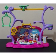 Littlest Petshop Littlest Pet Shop Pets Got Talent Stage with Food and Pets
