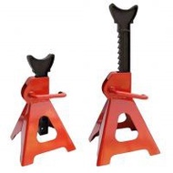 Pair of 3-ton car chassis (car and pickup truck chassis)