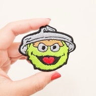 CARTOON EMBROIDERY PATCH EMBROIDERED BADGE/ SESA.ME STREETOskar IRON PATCH/