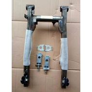 SWING ARM KAZE PNP CB GL MEGAPRO GL 100 BAHAN BESI TEBAL SET KARET SET SETELAN berkwalitas