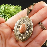 紅碧玉項鍊 橢圓黃銅相片墜飾項鍊 紀念項鍊 飾品