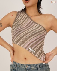 CUPPA - CROISSANT One shoulder Top (2 สี) Cuppa x Pimwa เสื้อกล้ามไหมพรมทรงไหล่เดี่ยว ทรงพอดีตัว ลาย