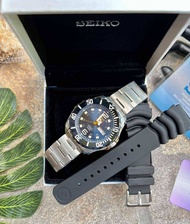 SEIKO 5 24 JEWELS WITH FREE RUBBER STRAP ( 100% AUTOMATIC JAPAN MADE  WATCH )