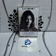 Kaset nike ardilla album nyalakan api