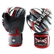 TWINS SPECIAL BOXING GLOVES (FANCY)