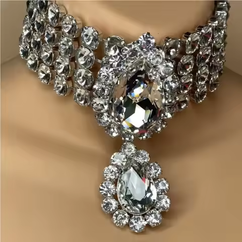 Bohemia Multilayer Rhinestone Oversized Drop Pendant Choker Necklace for Women Crystal Charm Large C