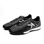 KELME Indoor Football Boots Men Soccer Shoes Original Black Casual Soccer Sneakers Shoes Cleats Football Futsal Boot 6871002