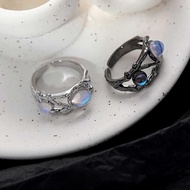 Niche personalized moonstone black and white men and women couple ring, high-end star same open retr