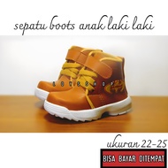 SEPATU BOOTS ANAK LAKI LAKI MOTIF BETMEN TERBARU