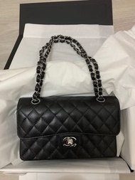 Chanel classic flap small