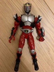 幪面超人裝著變身龍騎