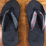 Sandal jepit Alpina