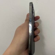 Apple Iphone 12 Pro 128G ，6.1寸大屏幕顯示，電池86 % 健康度，已貼上全新玻璃鋼...