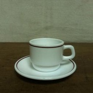 WH6632【四十八號老倉庫】全新 早期 法國製 ARCOPAL 素白紅褐邊 牛奶玻璃 咖啡杯 80cc 1杯1盤價