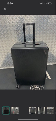 特價 ： Elle  26 inch luggage Elle 26 吋行李箱 66 x 42 x 27 cm
