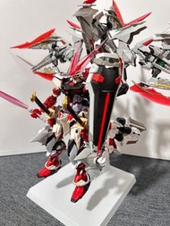 國模 1/100  紅異端高達 紅龍