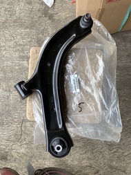 lower arm nissan livina original