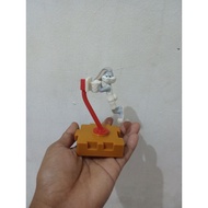 Bugs bunny figure toy