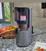 Máy ép chậm Hurom H200 - hàng chính hãng