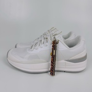 On The Roger Pro Ace Ivory Fog Shoes