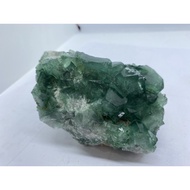 D2879 Natural Raw Ore-Green Fluorite Raw Ore Ornaments Clear Beautiful Weight: 553g Size Approximate