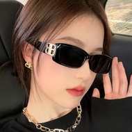 Korean Square Sunglasses for Beach Women Fashion Aesthetic Summer Shades Vintage Rectangle Sunnies