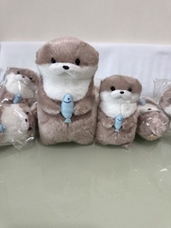 現貨🌟日本直送🩵 129/99/AMUSE うそやん水獺「水族館日常」系列/ 掛件（11cm)/公仔 (16cm)/ 散裝配件：草帽及捕魚網