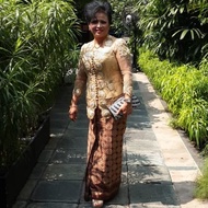 yohana kebaya - wisuda gaun baju pesta pernikahan wedding gown