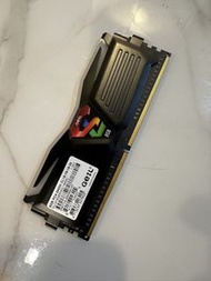 GEIL RGB DDR4 8GB 3200MHz 電腦記憶體