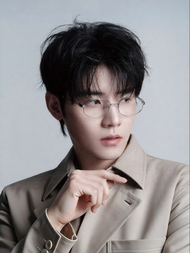 HELEN KELLER | New Style Nerdy Titanium Frame Myopia Glasses