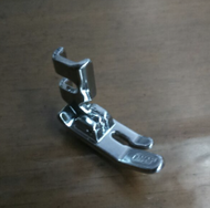 JAPAN STAINLESS STEEL PRESSER FOOT FOR ORDINARY SEWING MACHINES