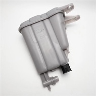 Apply to Aud-i A4 B8 Q5 A5 Antifreeze water bottle Expansion kettle Accessory kettle 8K0 121 403 Q