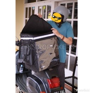 Top opening of 70 liter delivery bag